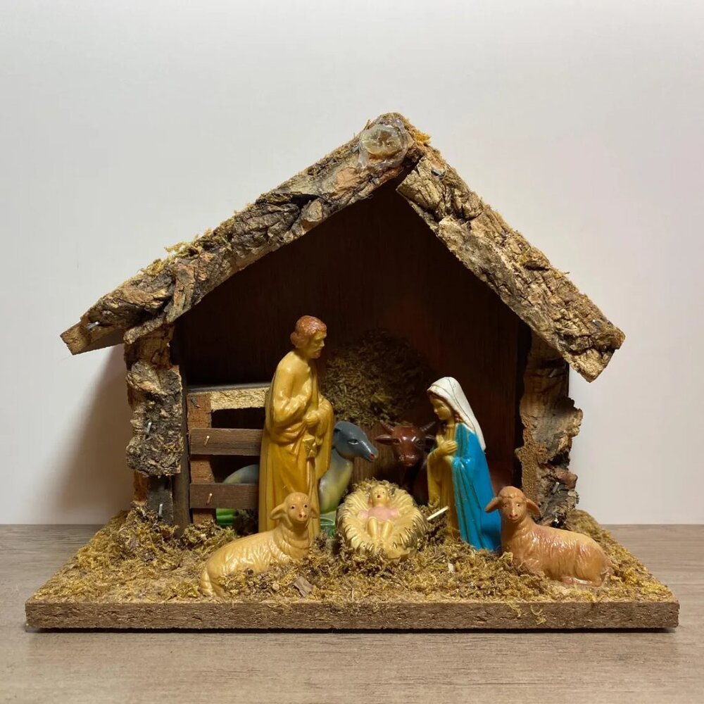 Vintage Christmas Nativity Scene Display Plastic Figures Mary Joseph Baby Jesus